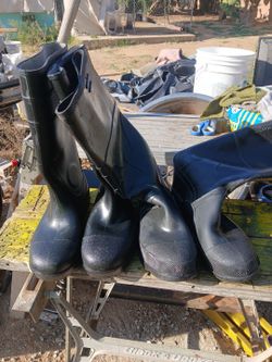 Concret boots size 11