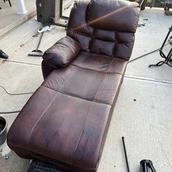 Power Reclining Lounge Chair