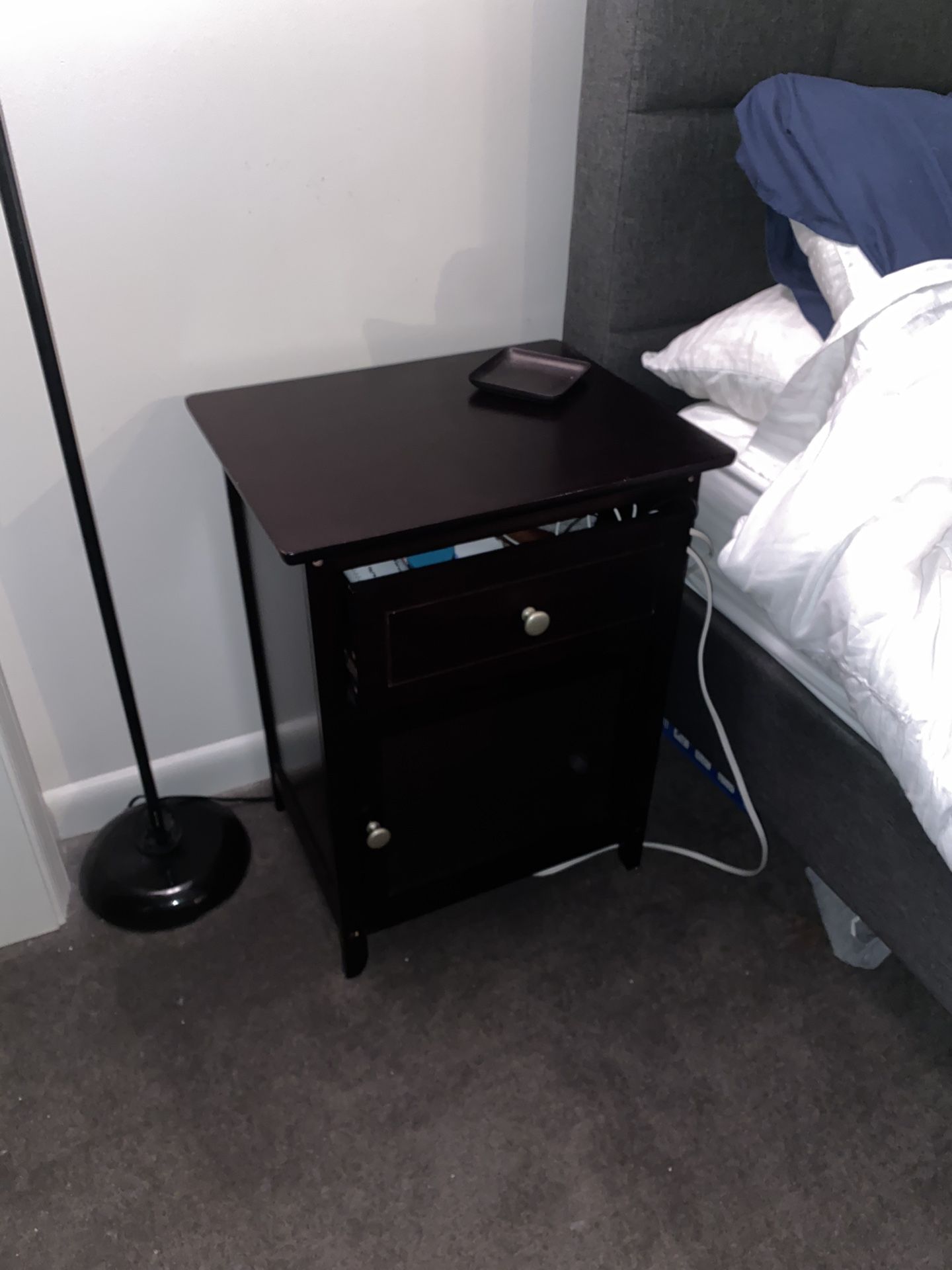 2 night stands or end tables