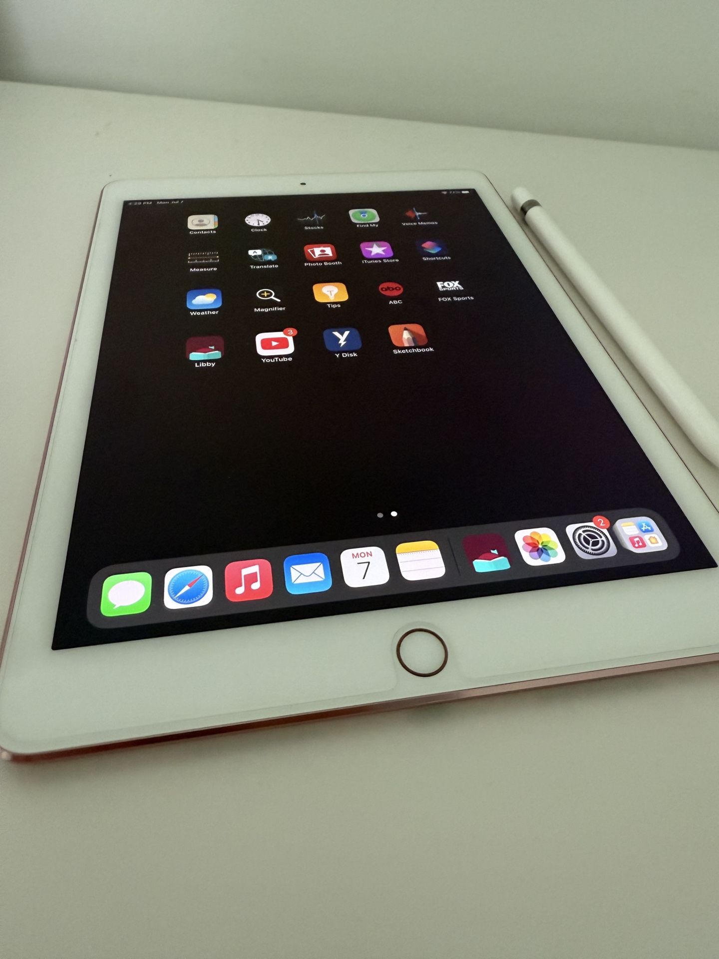iPad Pro 9.7inch with Pencil
