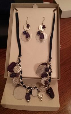 Lifestyle Studios necklace with earing combination