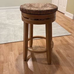 Wicker Swivel Wooden Stool