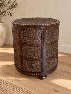 Hadley 21 3/4" Wide Nailhead Trim Round Accent Table
