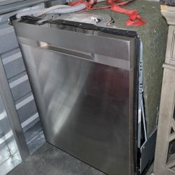 Samsung StormWash Dishwasher