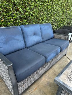 Outdoor sofa & coffee table