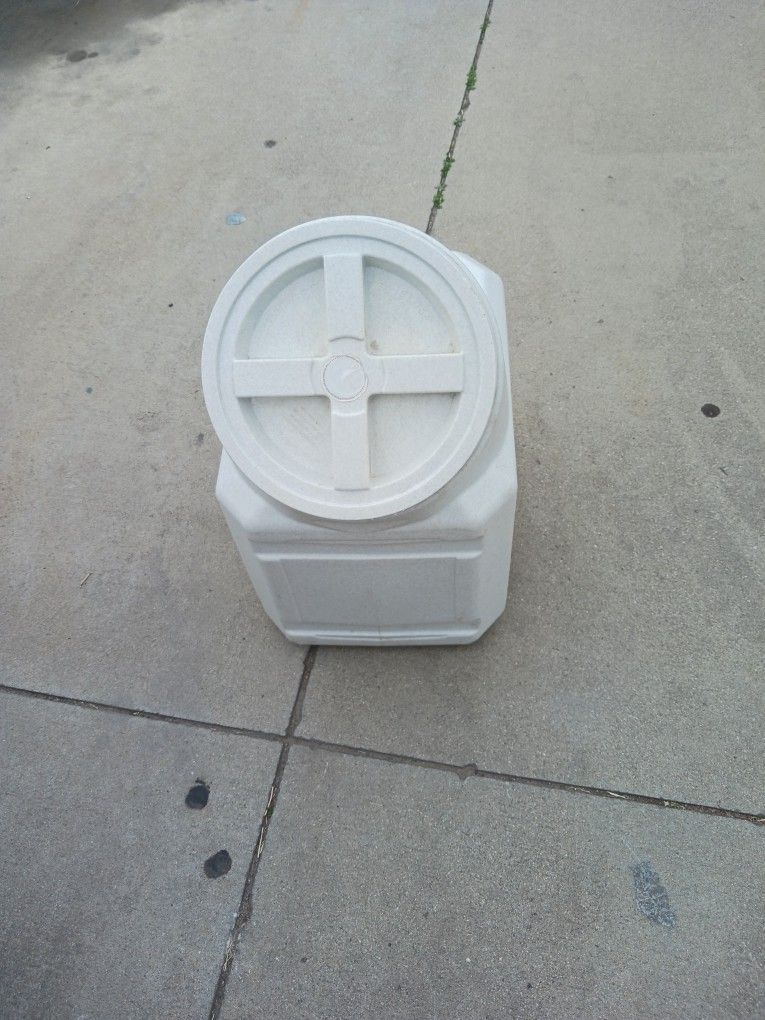 XL DOG 🐕 Food Container
