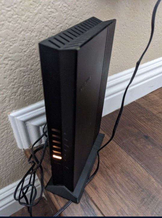 NETGEAR - EAX20 AX1800 Wi-Fi 6 Mesh Desktop Range Extender