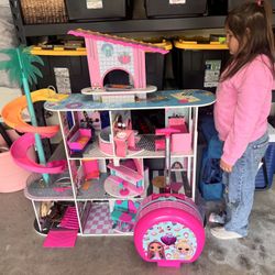LOL doll House With Dolls And Carry Case $45