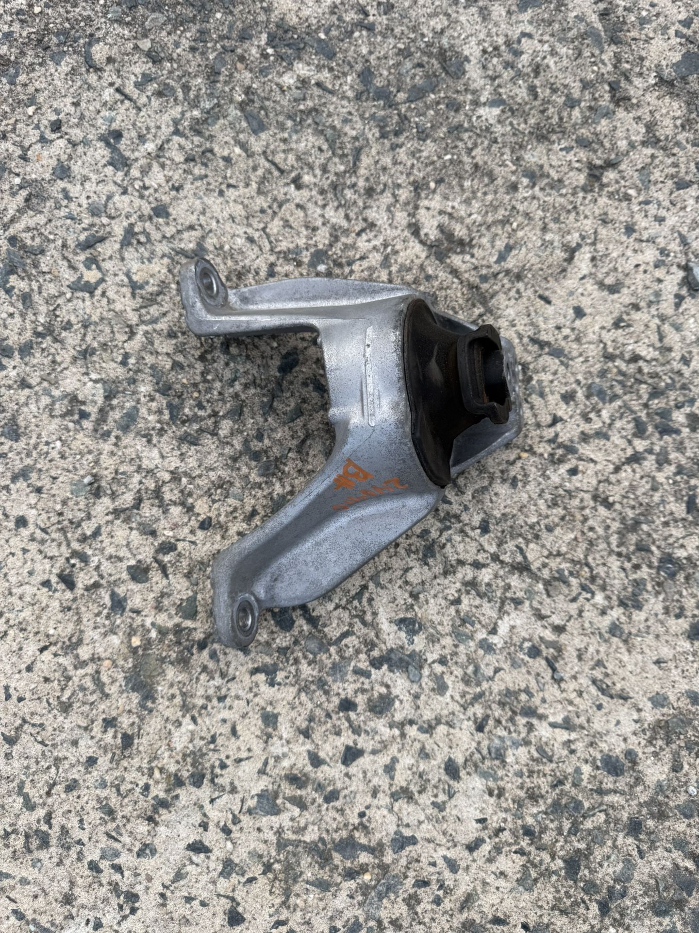 Right Motor Mount For 2017-2020 Honda CR-V