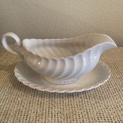 Johnson Brothers Regency Gravy Boat With Underplate Relish Dish All White