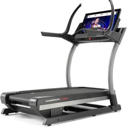 NordicTrack Commercial X32i Incline Trainer