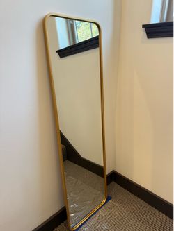 Gold mid-size mirror
