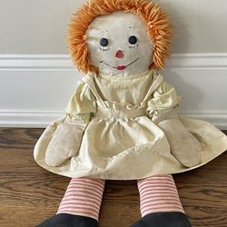 Vintage Knickerbocker Raggedy Ann Doll 27” Tall. I Love You mark on chest.