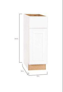 Hampton Bay KBF09-SW Hampton Satin White Raised Panel Stock Assembled Base Kitchen Cabinet (9 in. x 34.5 in. x 24 in.)

