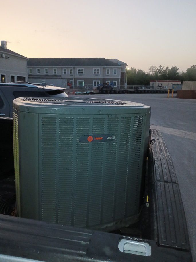 4 Ton AC Unit Outside Unit In Perfect Condition Working