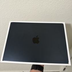 13-inch MacBook Air with M2 chip - Midnight