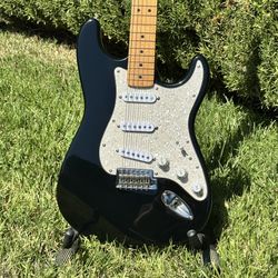 [Pending Sale] Fender 1995 Stratocaster Squier Series - Modded (Details in Description)