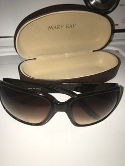 Mary Kay women’s sunglasses