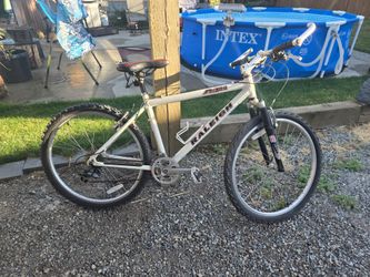 Mountain Bike Raleigh 26 in