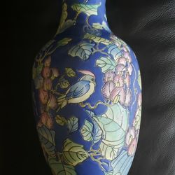 FLOWERS AND BIRDS PORCELAIN VASE