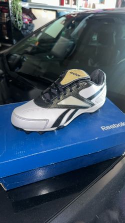 Size 6.5 Women’s Metal Cleats