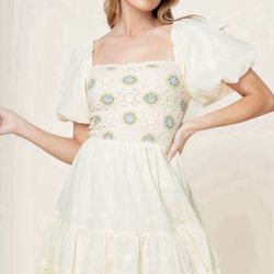 LOLA GRASS CREAM WOVEN MINI DRESS Size Small - Pickup From Northridge Area