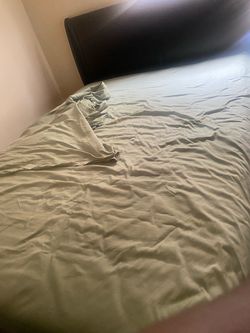 Queen Bed