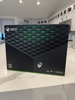 Brand new Sealed Xbox Series X 1YB with blue ray discdrive