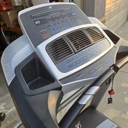For Sale: Used NordicTrack Z1300i Treadmill - 3.0 CHP