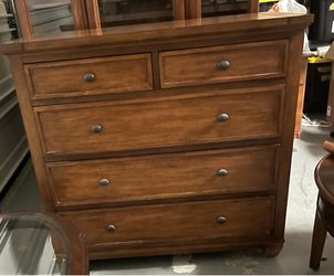 Ethan Allen dresser