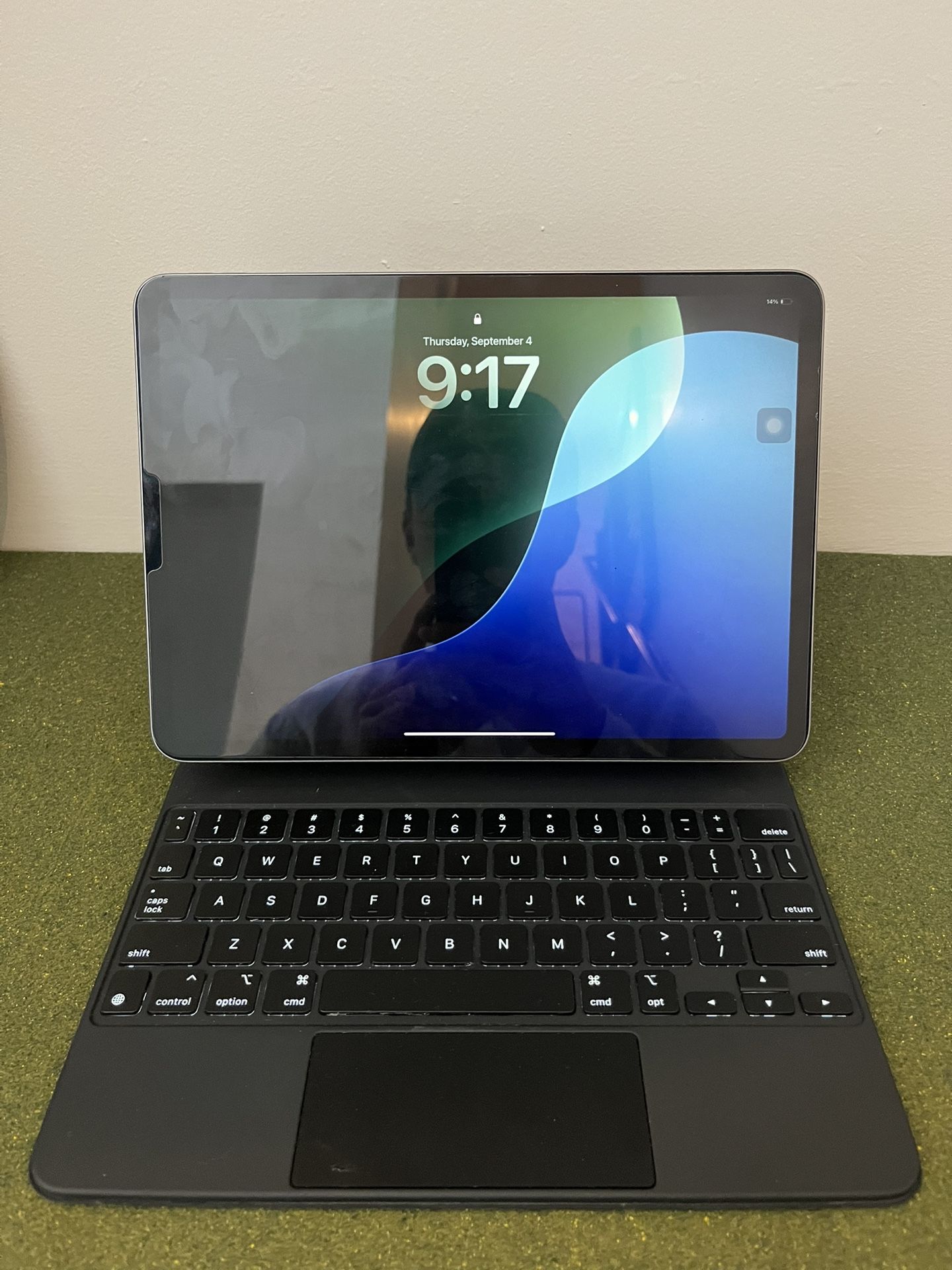 iPad With Apple Keyboard And Apple Pencil