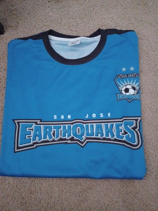 San Jose Earthquakes Tee