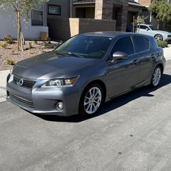 2013 Lexus CT200 hybrid 