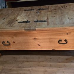 Real mexican pine wood trunk coffee table