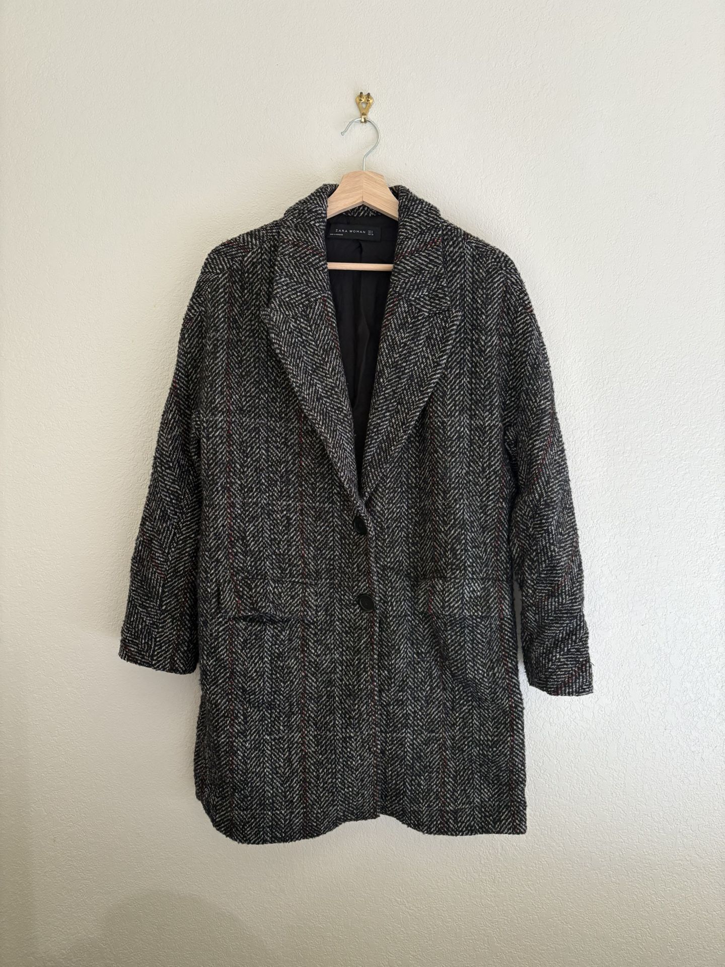 Zara Women's Black Herringbone Coat