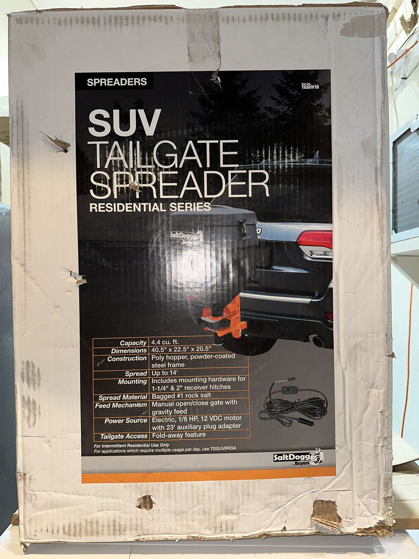 New Salt Dog SUV Tailgate Spreader TGSUV1B!
