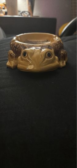 Ceramic Frog Ashtray or Bowl
