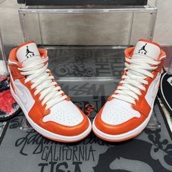 Jordan 1 Mid Metallic Orange – Men’s Size 10 – Flawless w/ OG Box