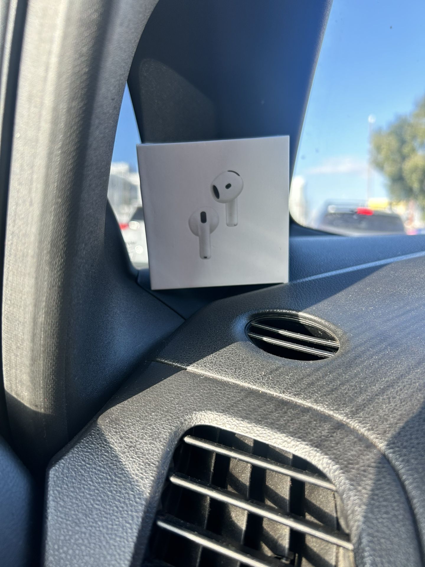 Apple AirPods 4 Wireless Earbuds, Bluetooth Headphones, with Active Noise Cancellation, Adaptive Audio, Transparency Mode, Personalized Spatial Audio