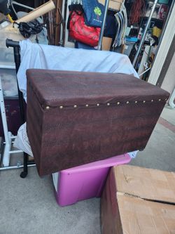 Ottoman with storage