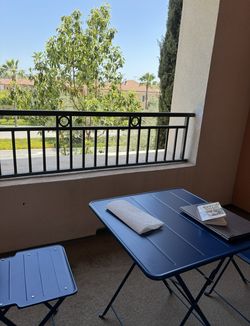 (2/20 Moveout) IKEA SUNDAÖ Outdoor Table + 2 Chairs (Blue)