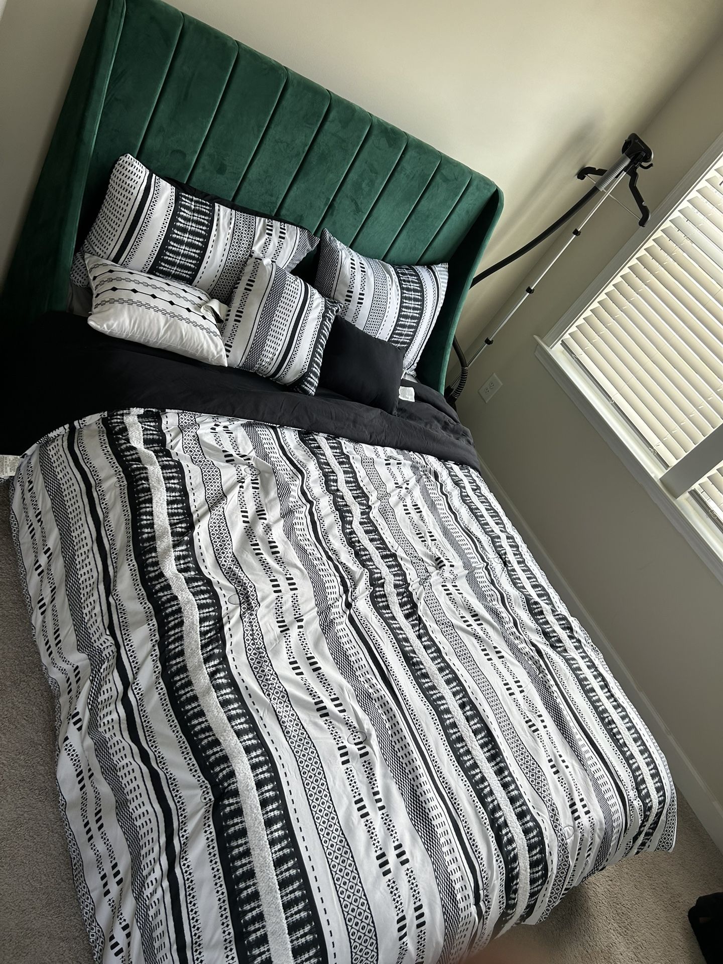 Full Size Bed And Mattress