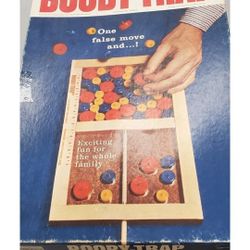 BOOBY TRAP VINTAGE BOARD GAME 