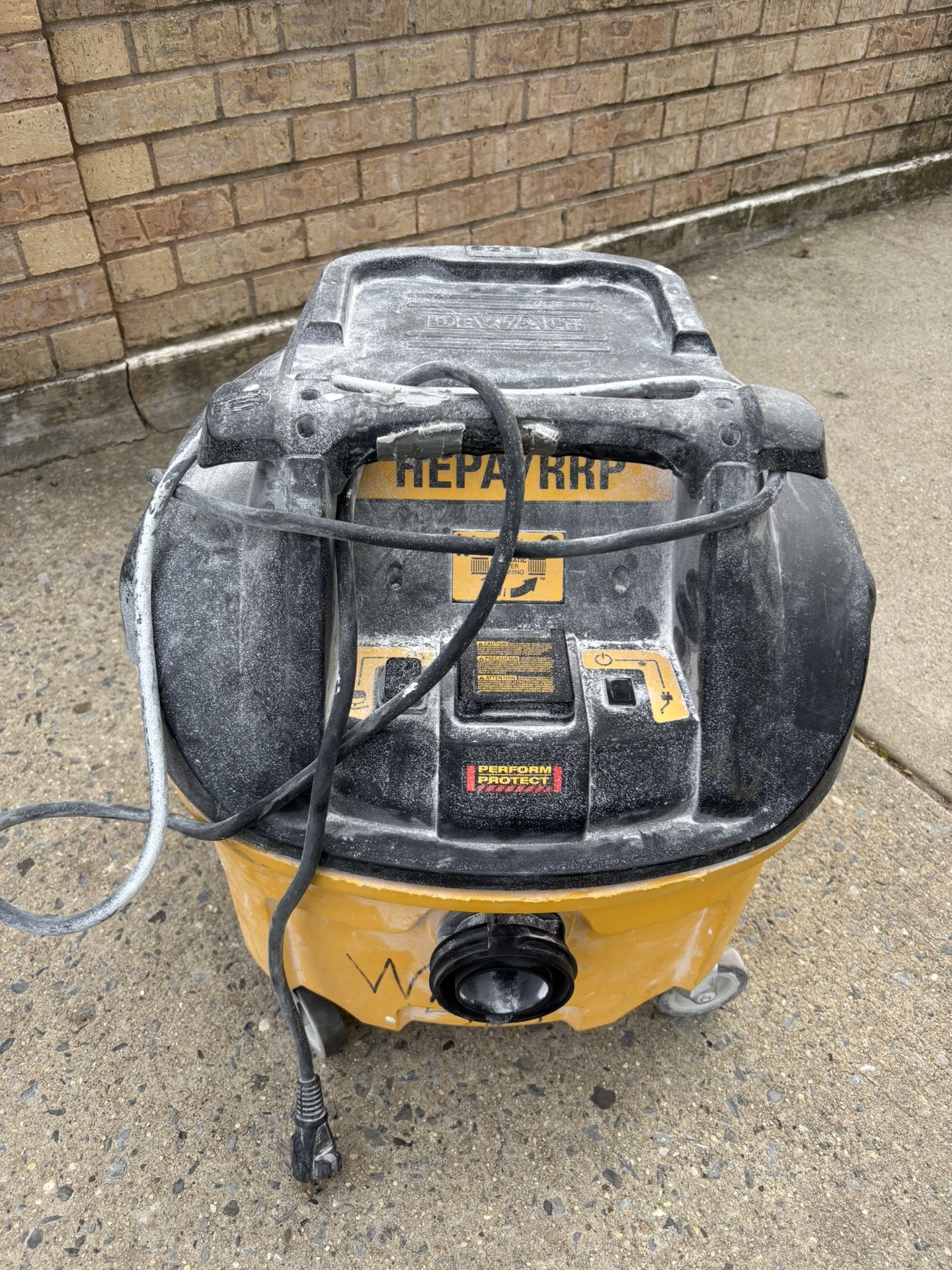 Dewalt Vacuum Use In 2 Small Jobs