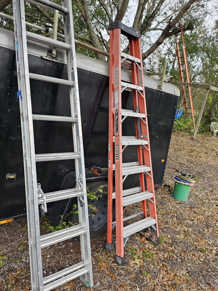 16'  8' Ladders