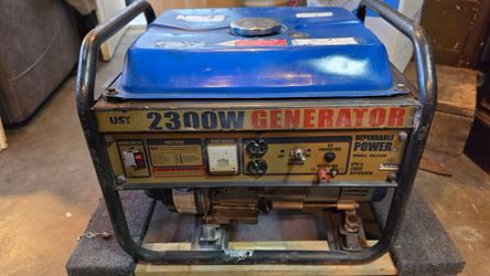 Untested Generator  2300W UST  GG2300 Full of Gas