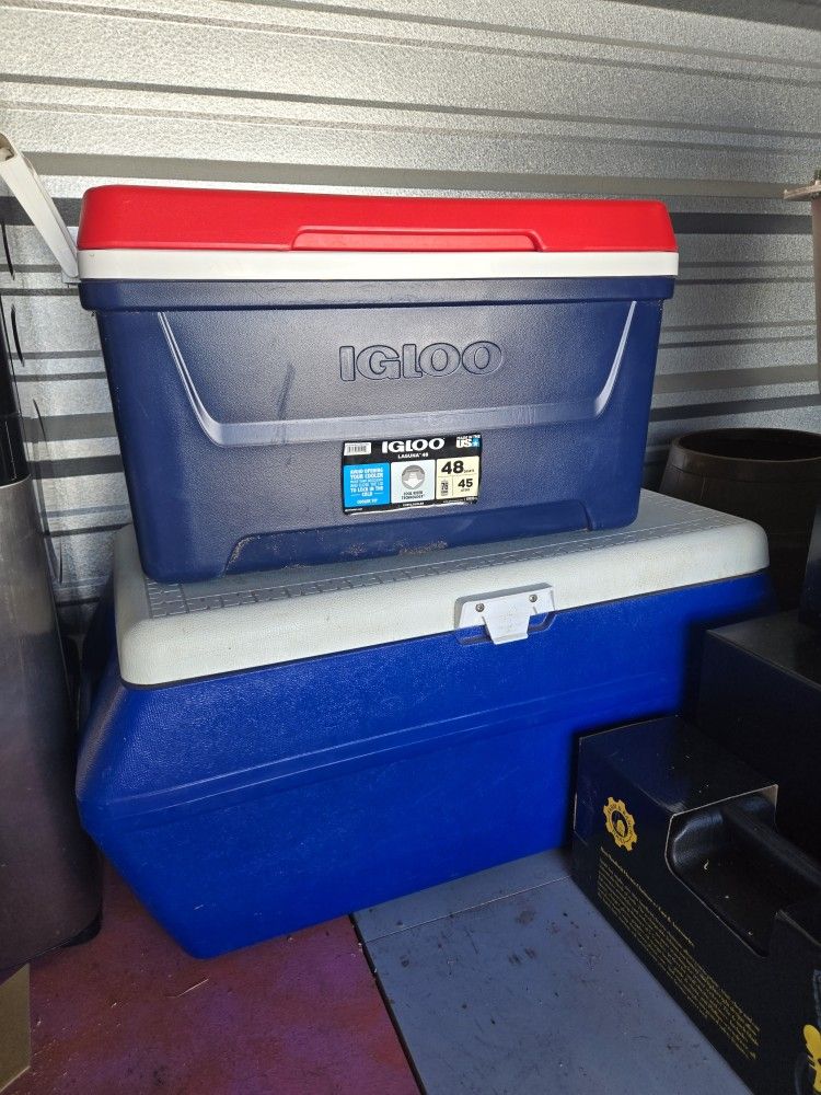 Ice chest different prices
