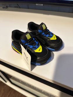 Puma sneakers for kids, size 6C