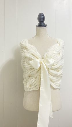 Wedding Bolero White jacket, Handmade Flowers, Womens gift, Bridesmaid gift,Knit Bolero,Very Soft,Shoulder Bolero,Made to Order