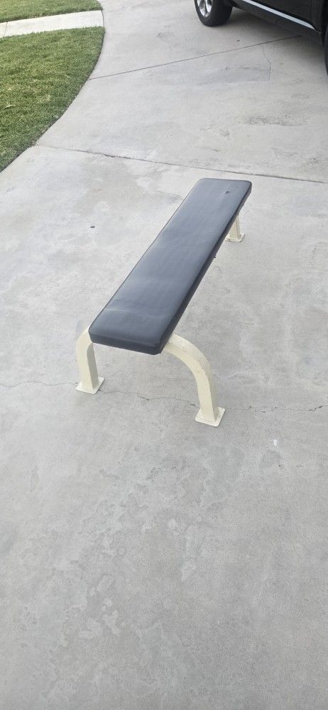 Weight Lifting Bench